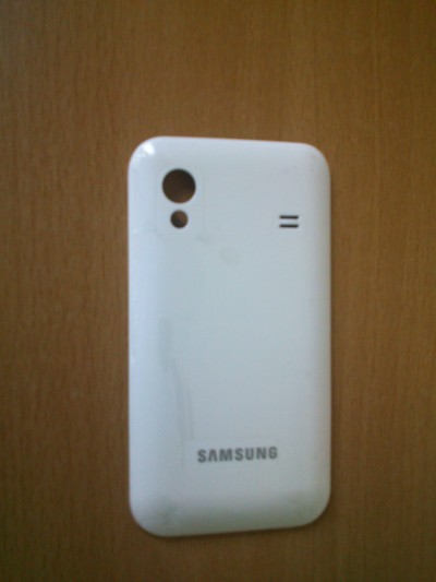 White kryt Samsung ACE