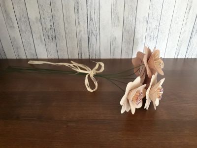 Dřevené kytky