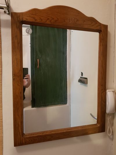 Zrcadlo s dřevěným rámem-REZERVACE