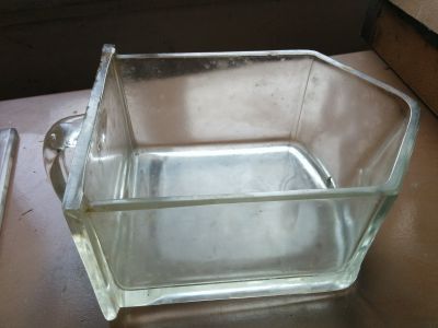 skleněný šuplíček