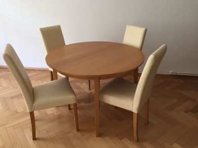 jídelní stůl + 4 židle