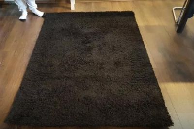 ČERNÝ koberec Ikea