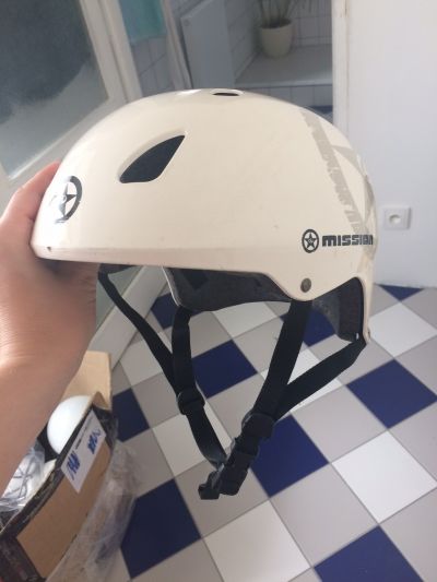 Sportovní helma