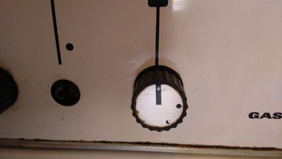 Pružinka + podložka pod knoflík Mora 218