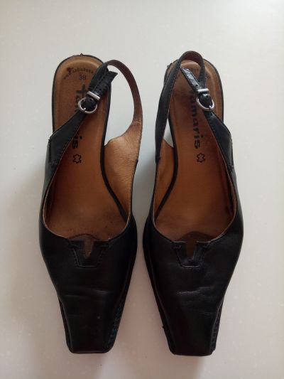 Kožené dámské boty na podpatku 