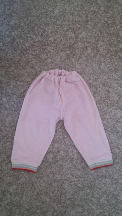 růžové dětské semišové kalhoty