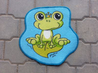 Veselý kobereček s obrázkem žáby
