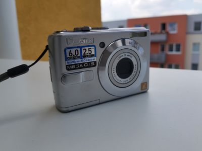 Olympus FE-360 Zoom stříbrný