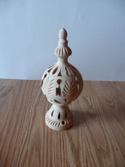 Svícník v arabském stylu