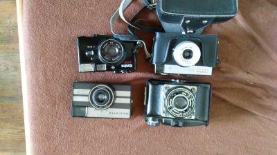 Staré fotoaparáty na film