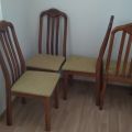 Sada stolu a čtyř židlí, dřevěné
