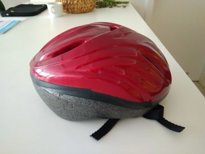 vínová helma na kolo L-XL