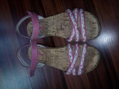 Dívčí sandálky