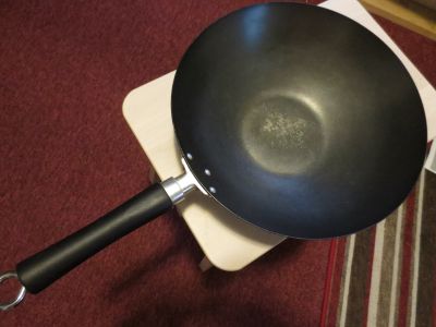 Pánev wok