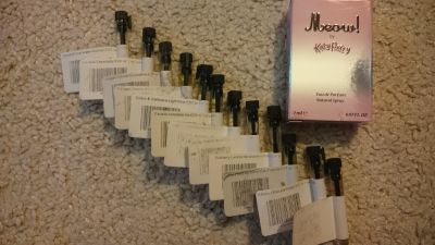 Vzorky dámských parfémů 