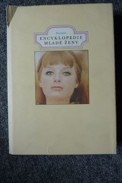 Encyklopedie mladé ženy
