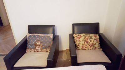 Otočná koženková velmi prostorná KŘESLA, Opava