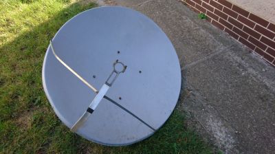 Satelitní talíř