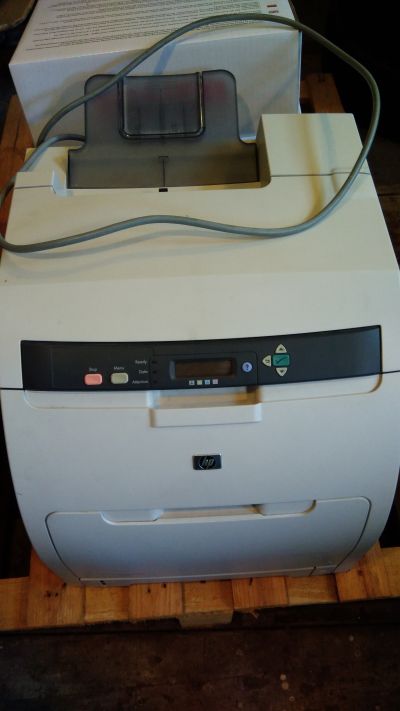 Barevná tiskárna HP LJ 3800 dn včetně náplní