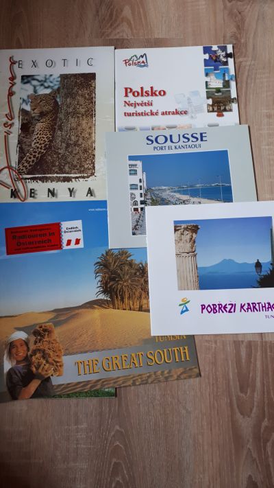 Cestovatelské brožury 