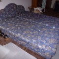 Daruji postel s úložným prostorem, vhodné na chalupu