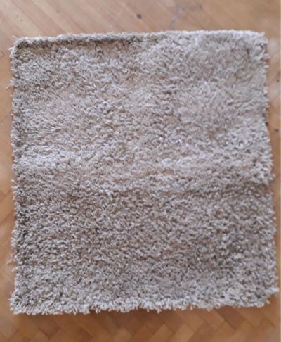 Starší šedý koberec HAMPEN (IKEA) 80x80 cm