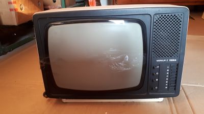 Retro TV Tesla Merkur 2