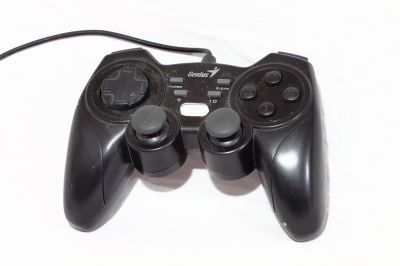 Gamepad Genius Maxfire Grandias 12