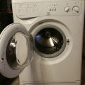 Pračku Indesit W83