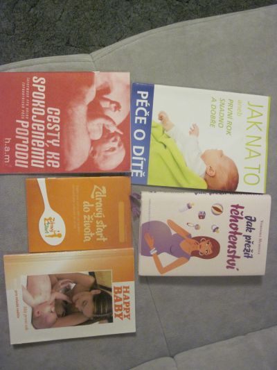 knihy o péči o dítě, těhotenství