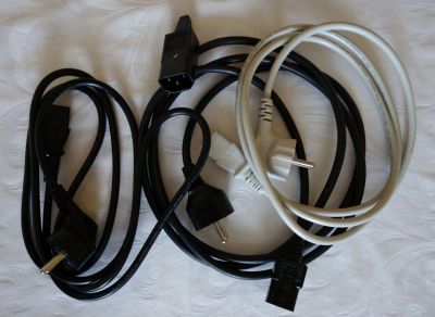 Napájecí kabel pro PC nebo monitor