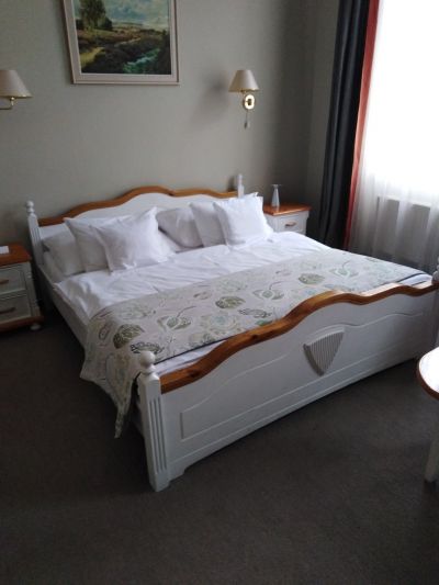 Manželská postel+matrace 180x200cm,lůžko+matrace 90x200cm