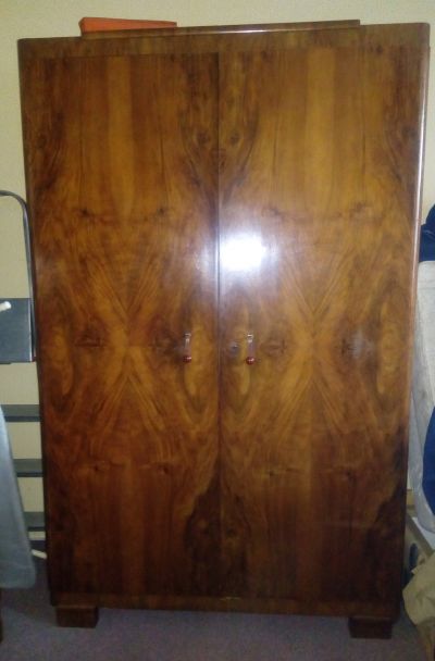 Daruji staré skříně