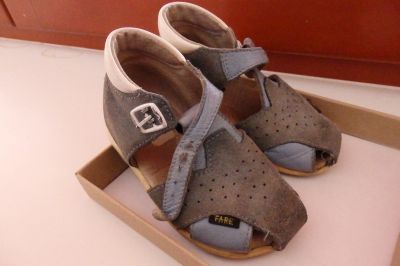 Chlapecké sandále velikost 23