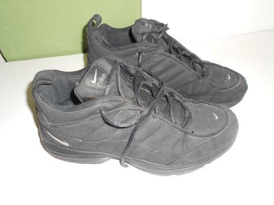 Černé boty Nike
