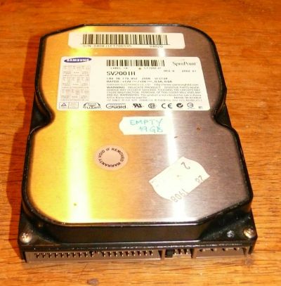Pevný disk 20 GB na stolní počítač