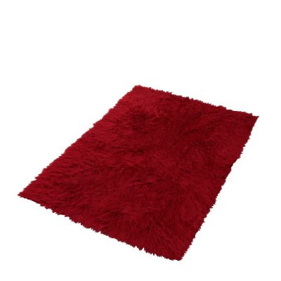 Prosim, daruje nekdo dlouhy cerveny koberec? 