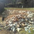 Hromada kamení na zídky