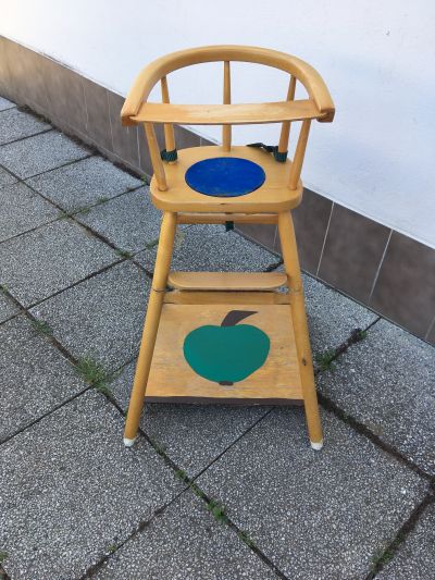 Dětská židlička - stoleček