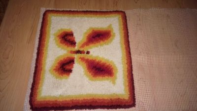 Ručně pletený kobereček