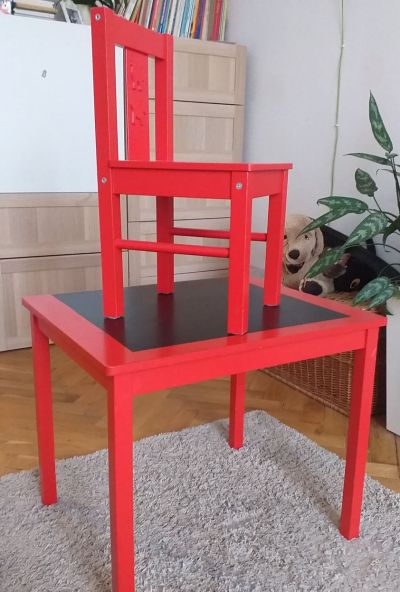 Židlička a stolek IKEA