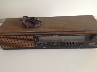 Retro radio