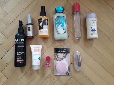 Daruji různou kosmetiku (většina téměr nepoužívaná)