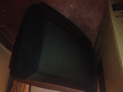 Daruji CRT televizi FINLUX 80 cm