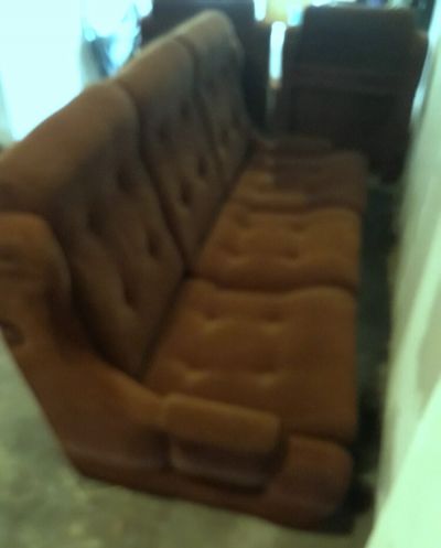 Starý gauč/pohovka vhodný na chatu nebo chalupu 