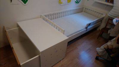 Dětská postel IKEA + matrace + peříňák - již zadáno
