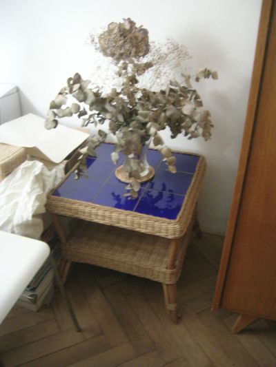 Ratanový stolek IKEA