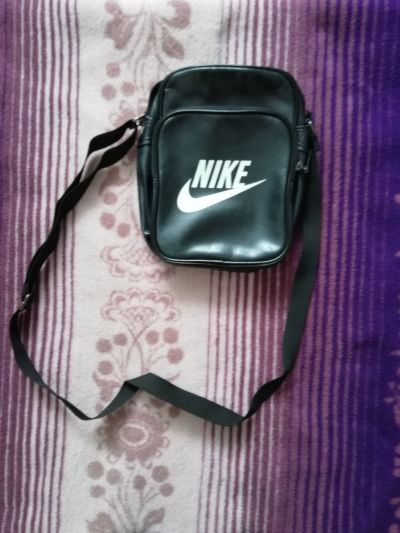 Crossbody taška Nike