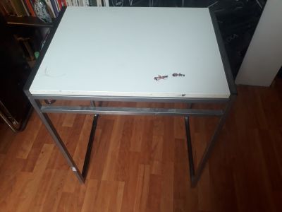 Rozkládací stolek Ikea