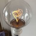 Ikea stojací lampa s retro žárovkou